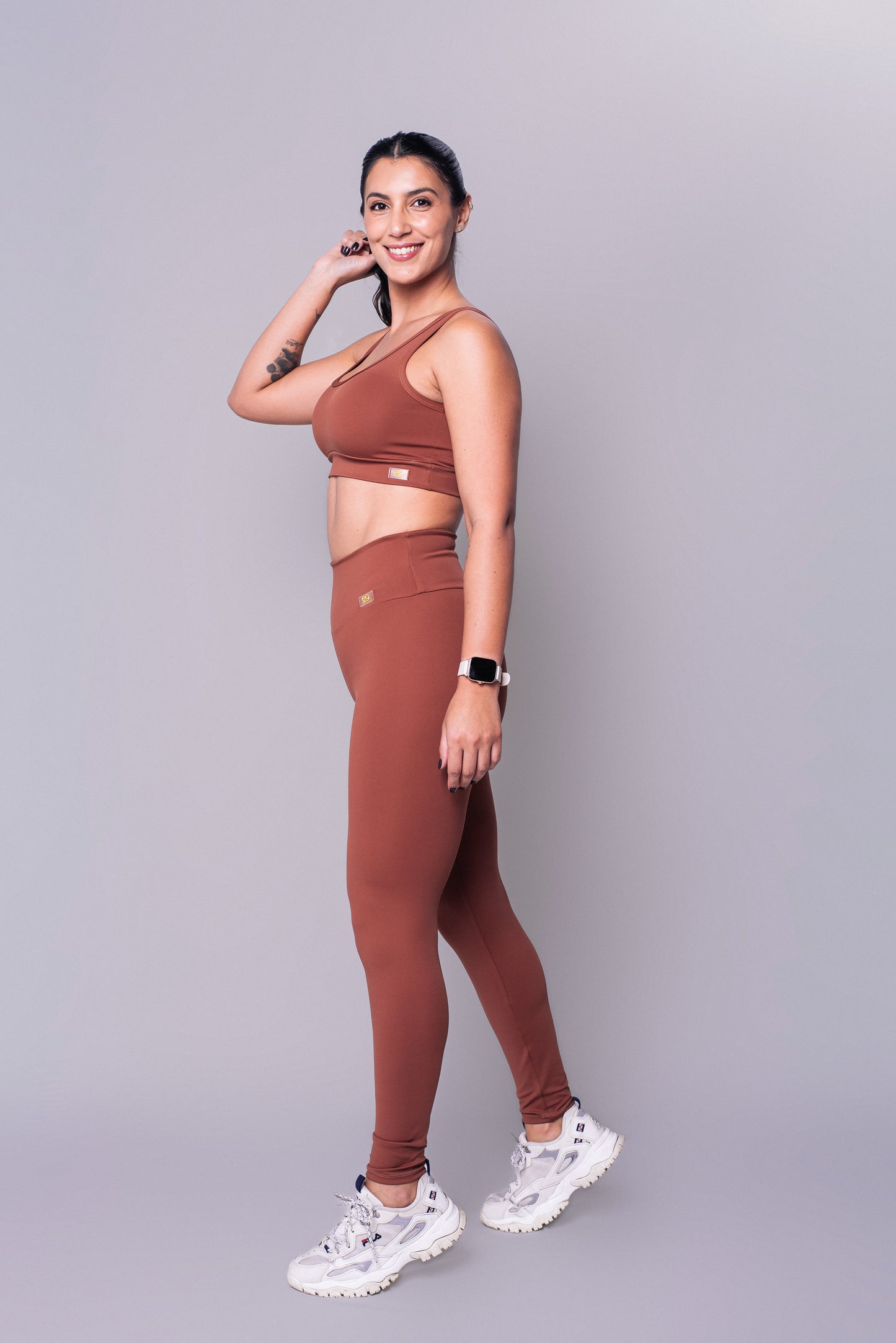 Conjunto  Fitness Feminino Ambar com Alta Compressão e Proteção Solar FPU 50+